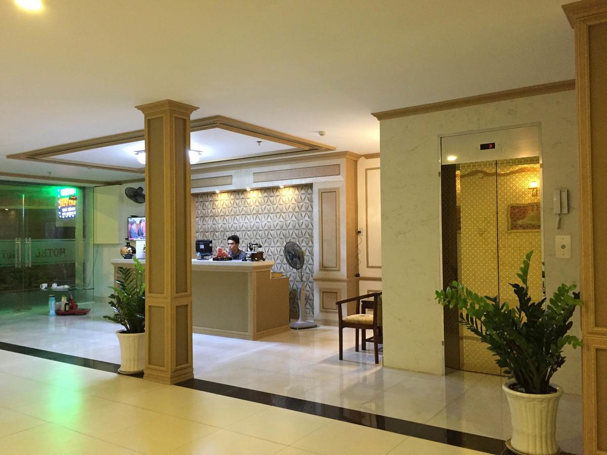 Huy Hoang 1 Hotel Хошимин Экстерьер фото