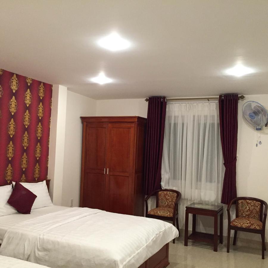 Huy Hoang 1 Hotel Хошимин Экстерьер фото